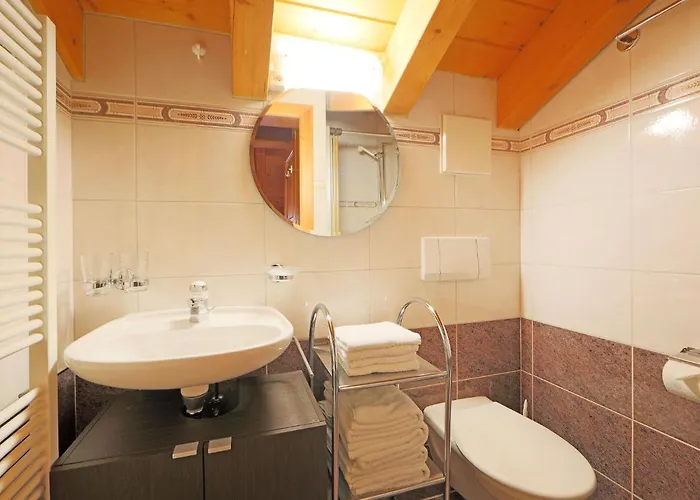 Les Violettes-2 By Interhome